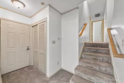 612 Russell Road, Dekalb, IL 60115 - Photo 2