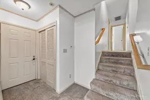 612 Russell Rd, Dekalb, IL 60115 - Photo 2