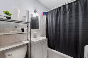 5121 W Henderson Ave, Chicago, IL 60641 - Photo 14