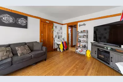 5121 W Henderson Avenue, Chicago, IL 60641 - Photo 12