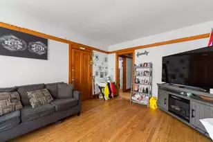 5121 W Henderson Ave, Chicago, IL 60641 - Photo 12
