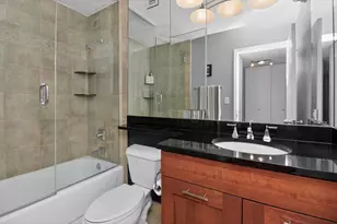 10 E Ontario St, Chicago, IL 60611 - Photo 16