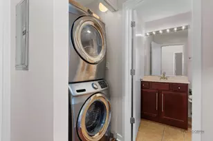 1151 W 14th Pl, Chicago, IL 60608 - Photo 26