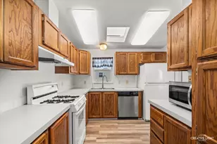 120 B Cardinal Ln, Sandwich, IL 60548 - Photo 8