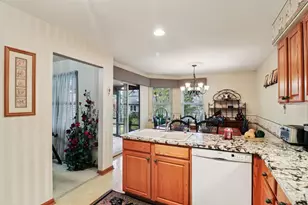 1923 Schomer Ct, Aurora, IL 60505 - Photo 10