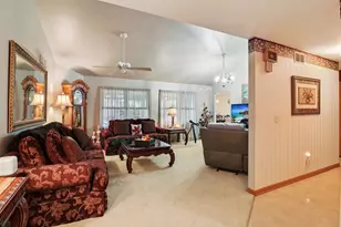 1923 Schomer Ct, Aurora, IL 60505 - Photo 4