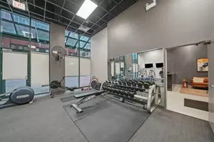 400 W Ontario St, Chicago, IL 60654 - Photo 16