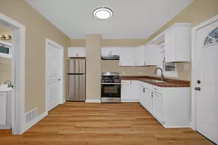 729 Claim St, Aurora, IL 60505 - Photo 12