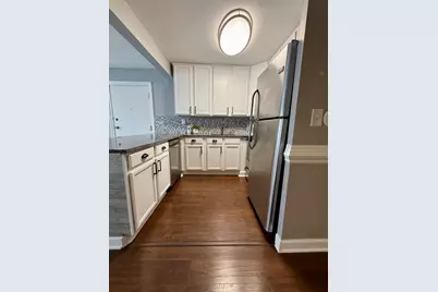 5880 Forest View Road #A, Lisle, IL 60532 - Photo 10