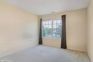 2906 Stonewater Dr, Naperville, IL 60564 - Photo 12