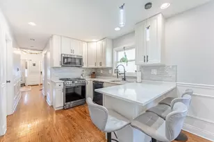 3605 W 56th Pl, Chicago, IL 60629 - Photo 4