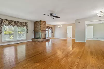 417 River Bluff Circle, Naperville, IL 60540 - Photo 2