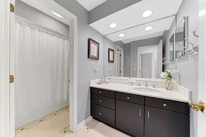 390 S Basswood Road, Lake Forest, IL 60045 - Photo 16