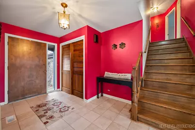 2757 Karen Lane, Glenview, IL 60025 - Photo 2