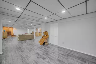 933 Shambliss Ln, Buffalo Grove, IL 60089 - Photo 12