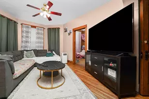 2131 N Springfield Ave, Chicago, IL 60647 - Photo 16