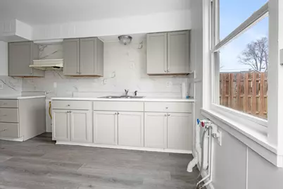 208 Moseley Street, Elgin, IL 60123 - Photo 16