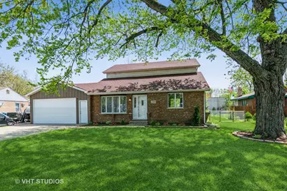 12769 S Loveland Street, Alsip, IL 60803 - Photo 2