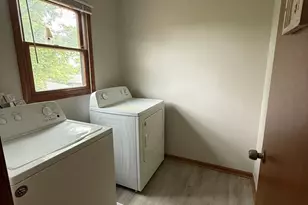 674 E Algonquin Rd, Des Plaines, IL 60016 - Photo 16