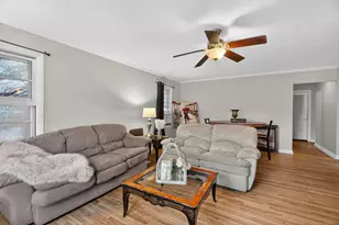 152 Riverview Dr, Ottawa, IL 61350 - Photo 4