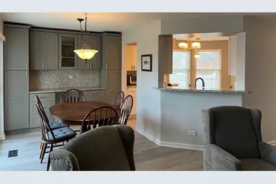 116 Hemstead Street #116, Lake Bluff, IL 60044 - Photo 4