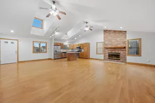 4 Junior Dr, Sandwich, IL 60548 - Photo 4