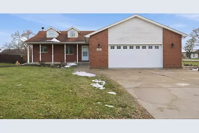 4 Junior Drive, Sandwich, IL 60548 - Photo 2