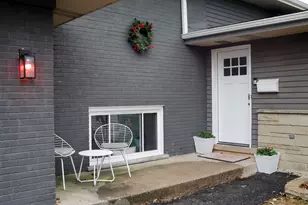 450 E Park Ave, Elmhurst, IL 60126 - Photo 4