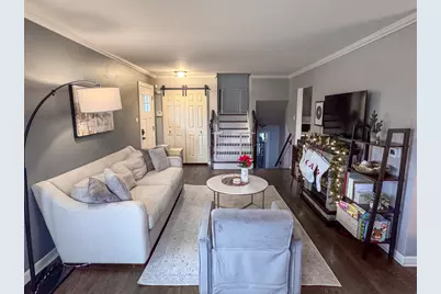 450 E Park Avenue, Elmhurst, IL 60126 - Photo 8