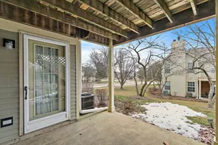 500 Pembrook Ct S, Crystal Lake, IL 60014 - Photo 18