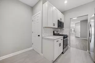 8018 S Harvard Ave, Chicago, IL 60620 - Photo 4