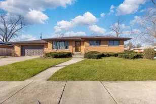 17044 Louis Ave, South Holland, IL 60473 - Photo 1