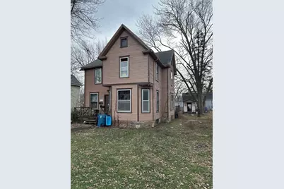 208 E Timber Street, Pontiac, IL 61764 - Photo 2