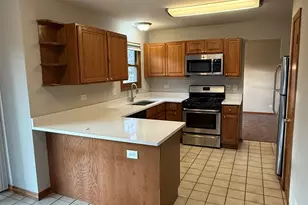 309 Blackfoot Dr, Bolingbrook, IL 60490 - Photo 4