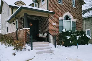 5229 Benton Ave, Downers Grove, IL 60515 - Photo 2