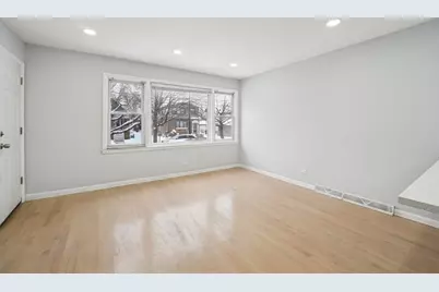 4914 W 32nd Place, Cicero, IL 60804 - Photo 8