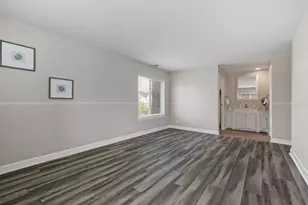 2201 S Grace St, Lombard, IL 60148 - Photo 16