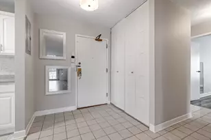 2201 S Grace St, Lombard, IL 60148 - Photo 6