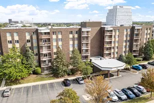 2201 S Grace St, Lombard, IL 60148 - Photo 2