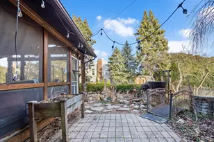 1203 Redfield Rd, Naperville, IL 60563 - Photo 22