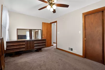 5321 N McVicker Avenue, Chicago, IL 60630 - Photo 12