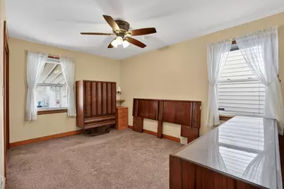 5321 N McVicker Avenue, Chicago, IL 60630 - Photo 10