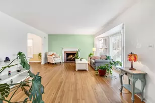 8527 Keystone Ave, Skokie, IL 60076 - Photo 4