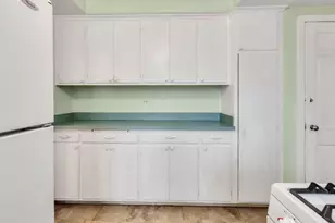 8527 Keystone Ave, Skokie, IL 60076 - Photo 12