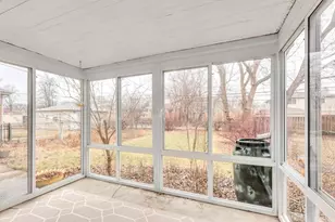 8527 Keystone Ave, Skokie, IL 60076 - Photo 14