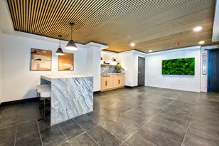 9396 Landings Ln, Des Plaines, IL 60016 - Photo 2