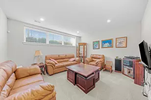 3215 N Elston Ave, Chicago, IL 60618 - Photo 18