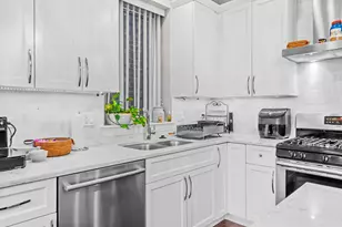 3215 N Elston Ave, Chicago, IL 60618 - Photo 4