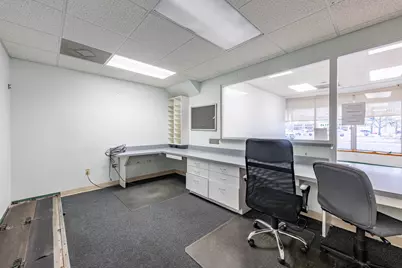 7036 Cermak Road, Berwyn, IL 60402 - Photo 12