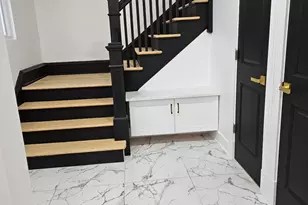 5402 N Mobile Ave, Chicago, IL 60630 - Photo 2